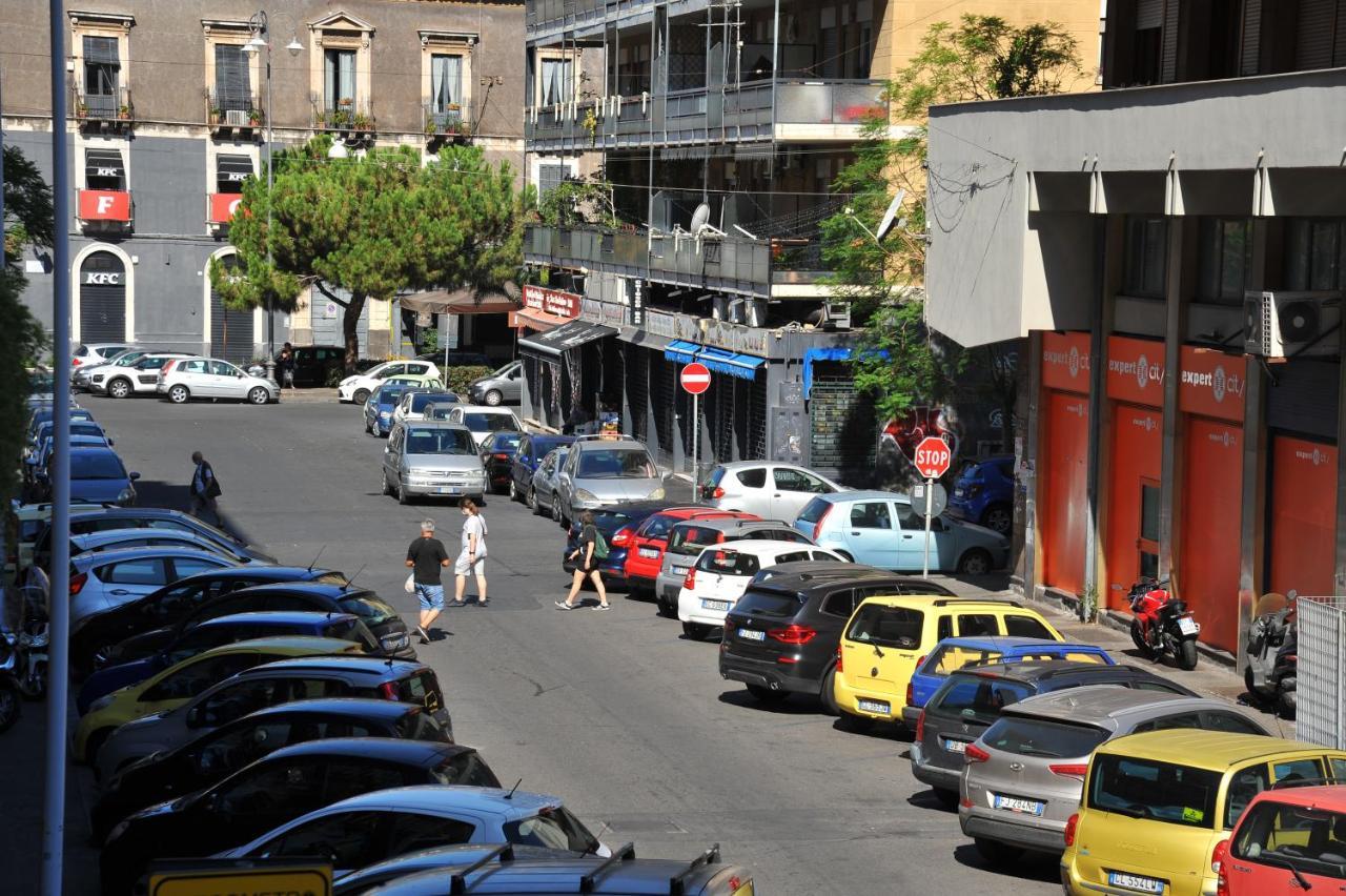 Home 22 Appartamento In Centro Storico - קטאניה מראה חיצוני תמונה