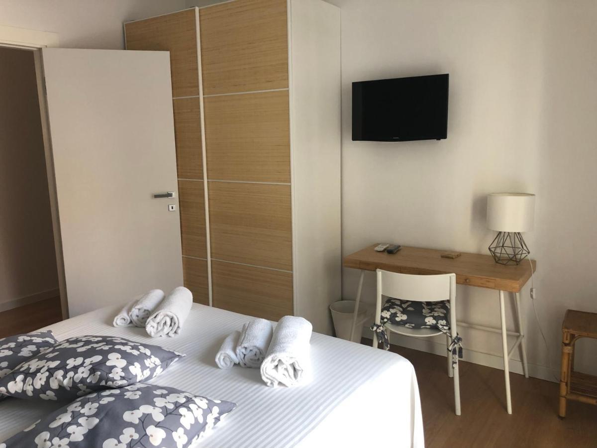 Home 22 Appartamento In Centro Storico - קטאניה מראה חיצוני תמונה